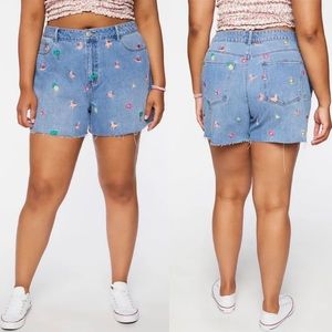 🆕 Forever 21+ Plus Size Embroidered Fruit Denim Shorts